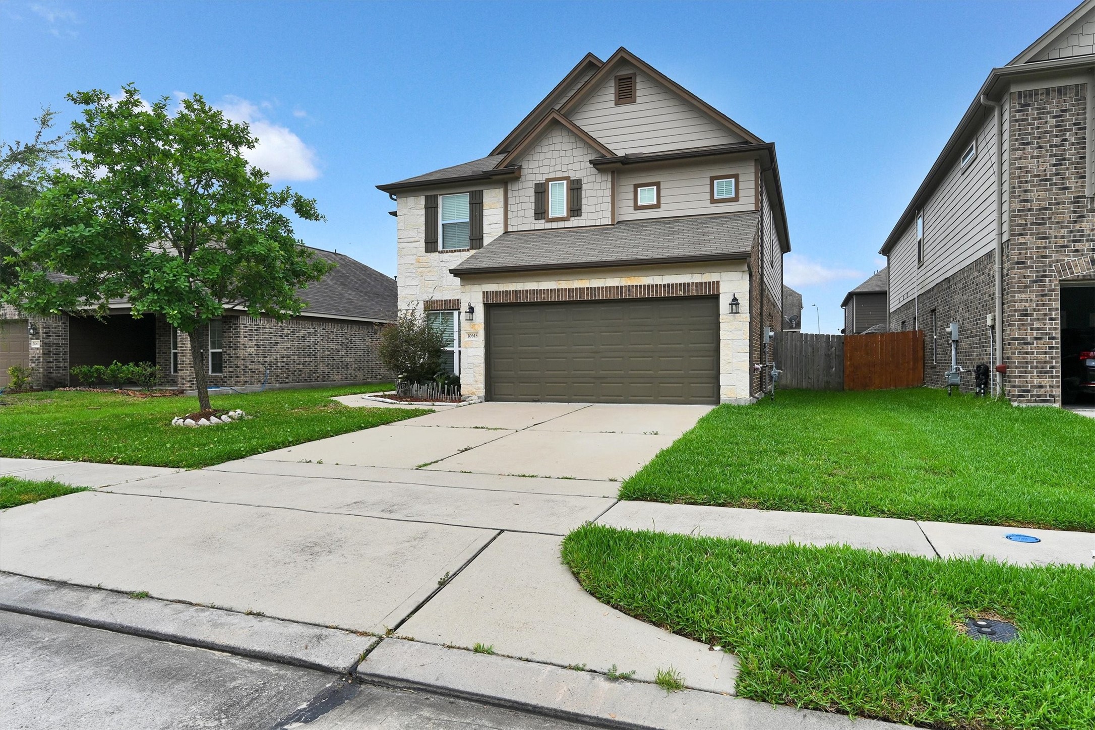 10615 Chestnut Path Way Tomball, TX 77375 - Photo 3 of 31