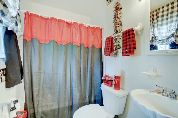 $300,000 | 7 Chapman Court, Greenfield, IN 46140