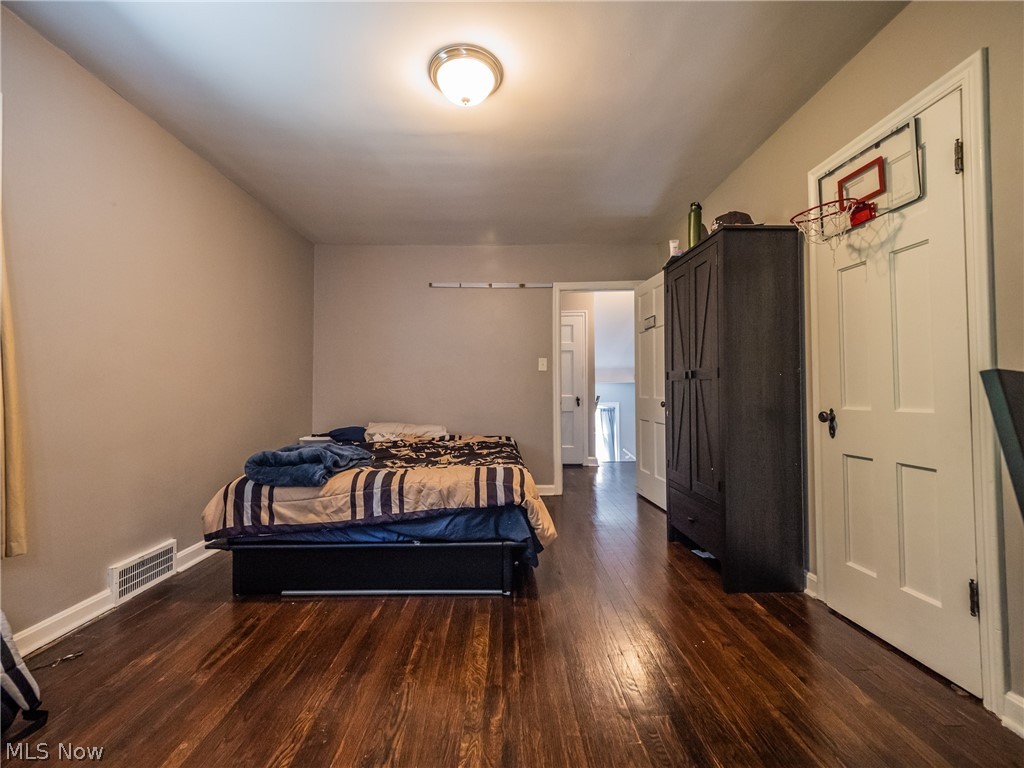 2495 Traymore Road Cleveland, OH 44118 - Photo 25 of 34