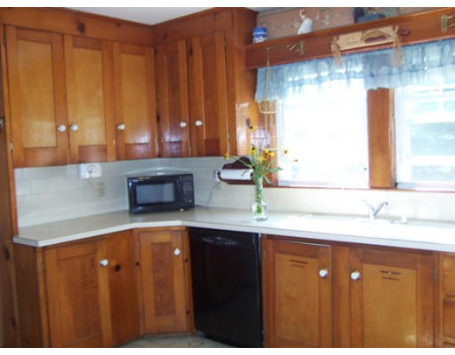 287 Ashby State Road Fitchburg, MA 01420 - Photo 3 of 17 Gallery Image 3