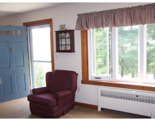 287 Ashby State Road Fitchburg, MA 01420 - Photo 6 of 17 Gallery Image 6