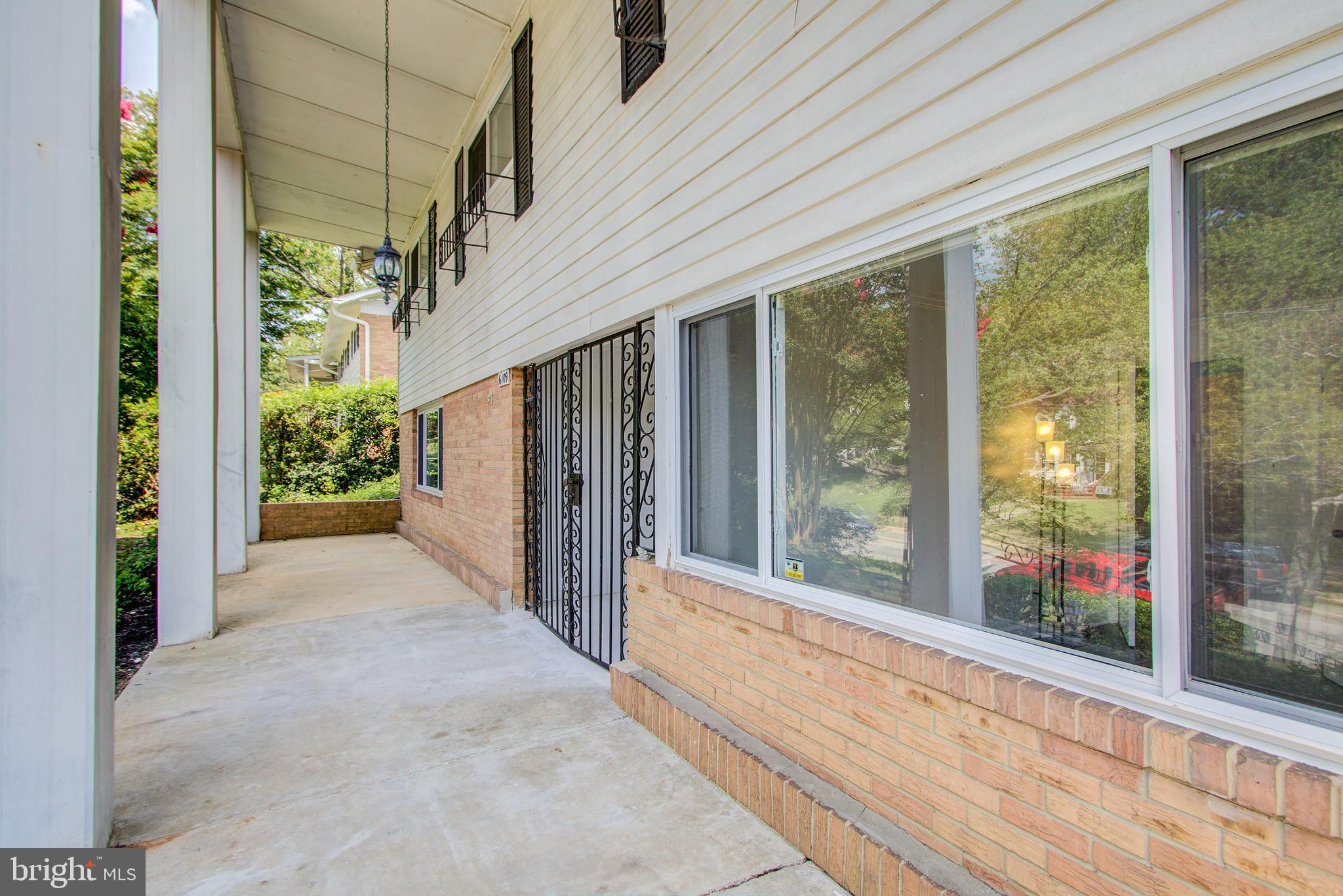 6109 Montrose Road Cheverly, MD 20785 - Photo 2 of 29 Front Porch