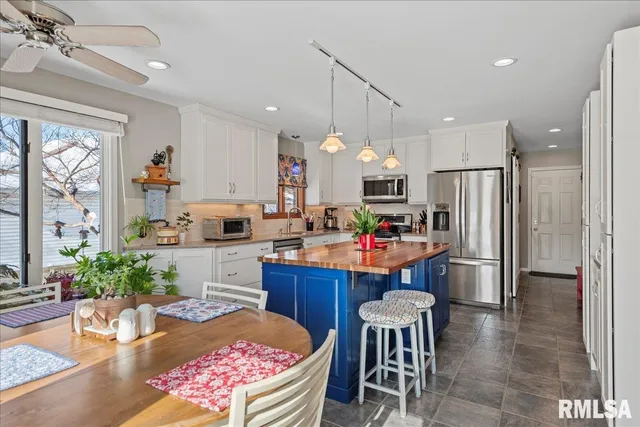 $365,000 | 2612 Cedar Pond Drive, Springfield, IL 62702