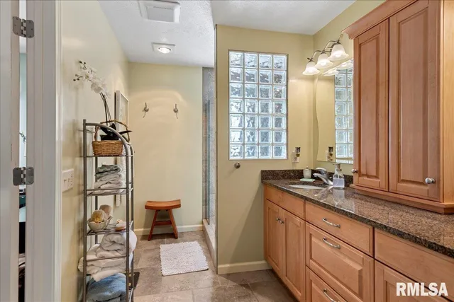 $365,000 | 2612 Cedar Pond Drive, Springfield, IL 62702