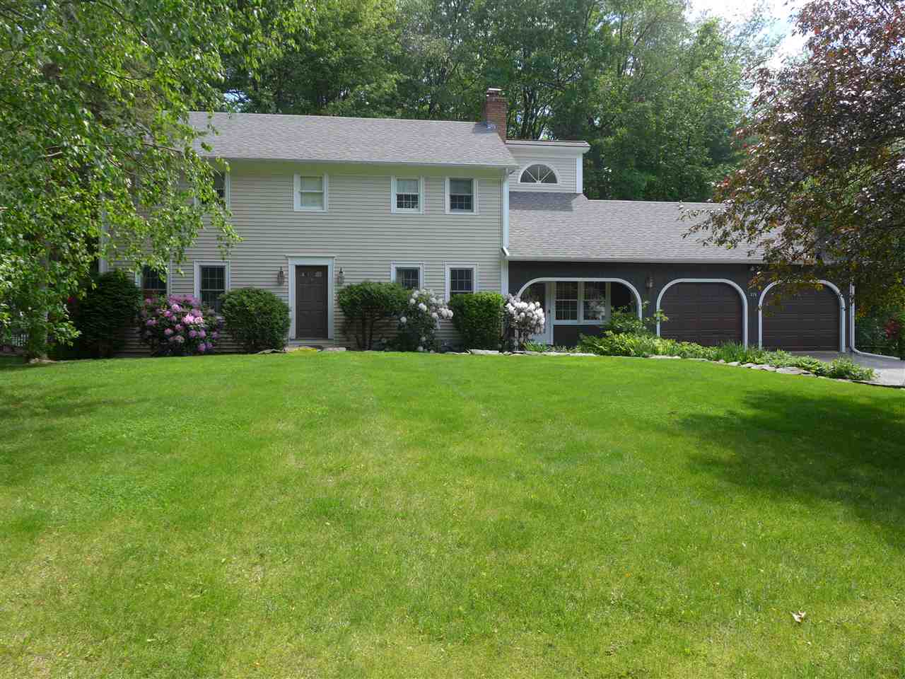 378 Martindale Road Shelburne, VT 05482 - Photo 1 of 37 Gallery Image 1