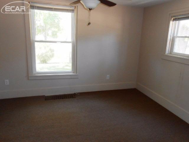 336 North McKinley Road Flushing, MI 48433 - Photo 2 of 27 21192592-1.JPG
