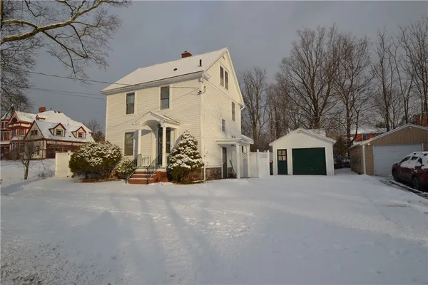 $179,900 | 219 East Jackson Street, Palmyra, NY 14522