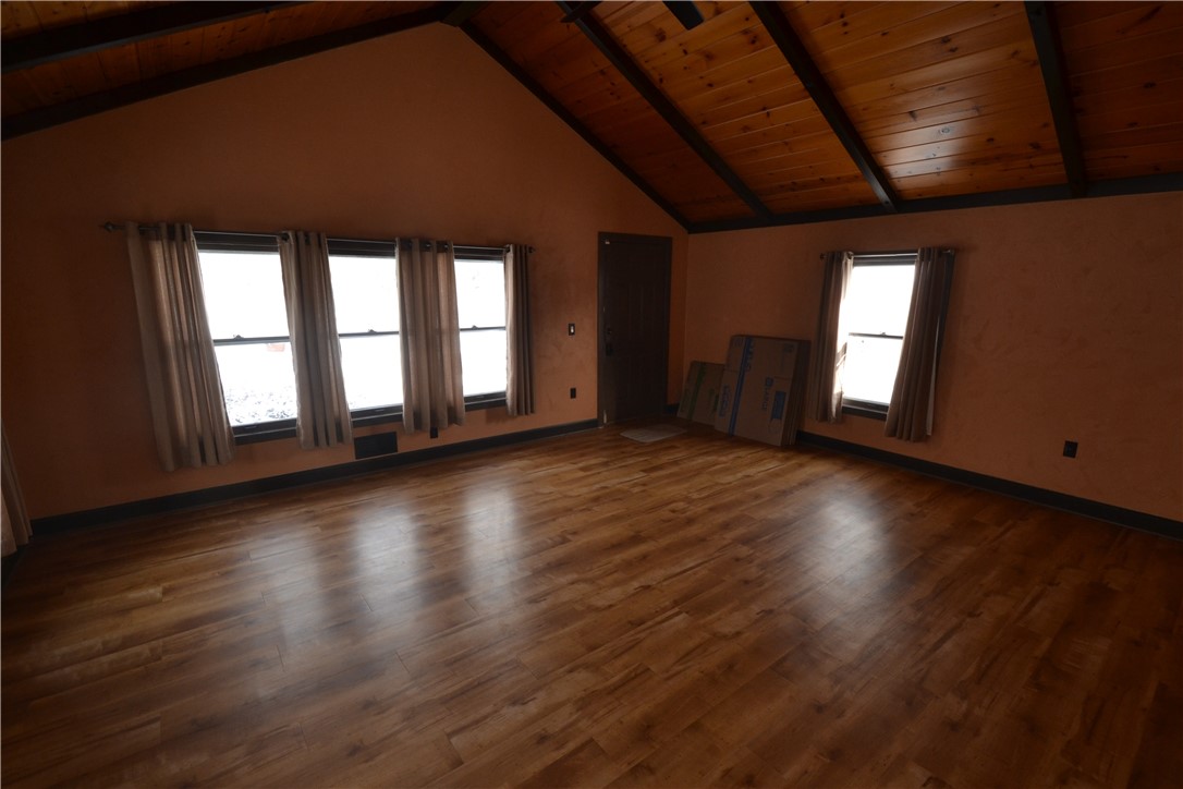 219 East Jackson Street Palmyra, NY 14522 - Photo 12 of 40 rear family room