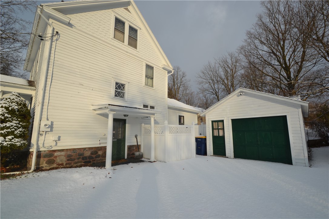 219 East Jackson Street Palmyra, NY 14522 - Photo 5 of 40