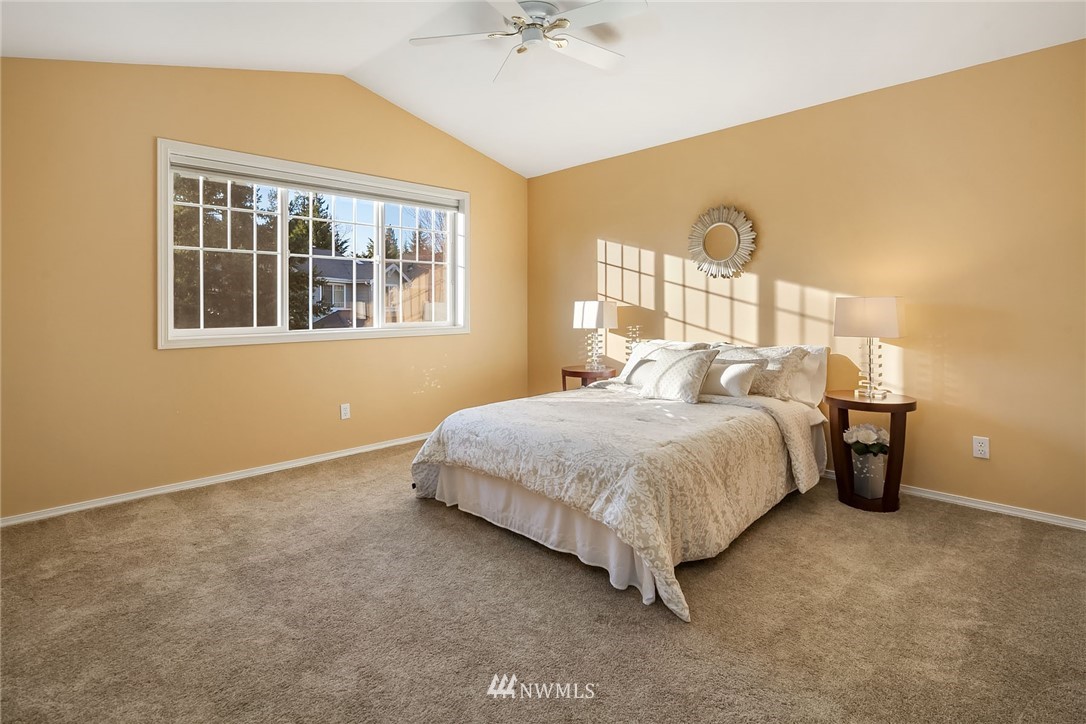 526 Elma Place Northeast Renton, WA 98059 - Photo 10 of 18 Gallery Image 10
