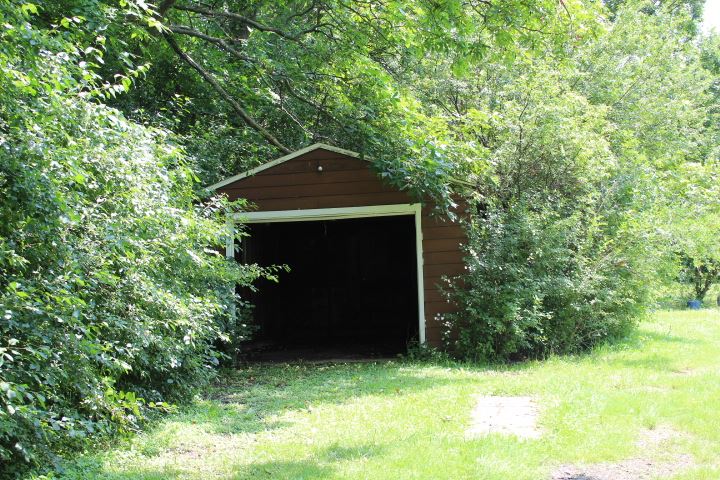 8126 North Webster Road Mount Morris, MI 48458 - Photo 4 of 13 31386559-3.JPG