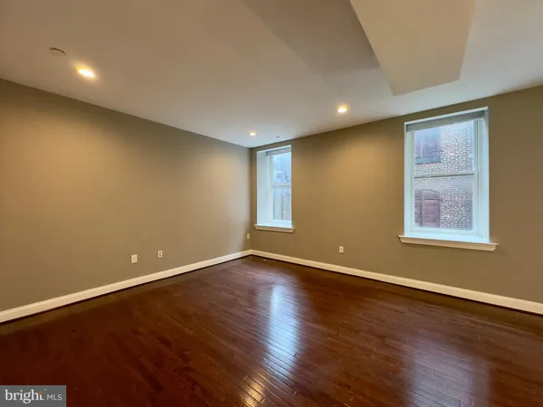 $1,350 | 208 East Redwood Street, Unit 4D, Baltimore, MD 21202