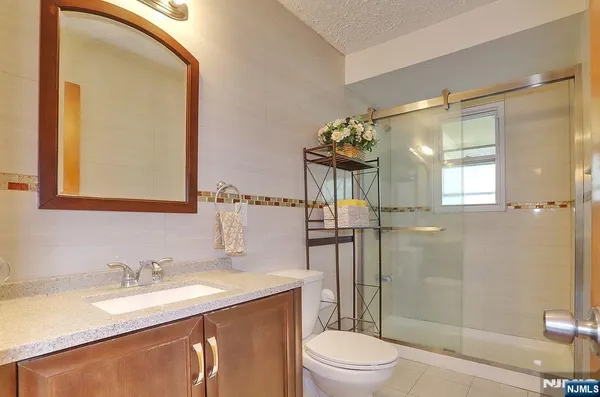 $525,000 | 27 Joseph Street, Moonachie, NJ 07074