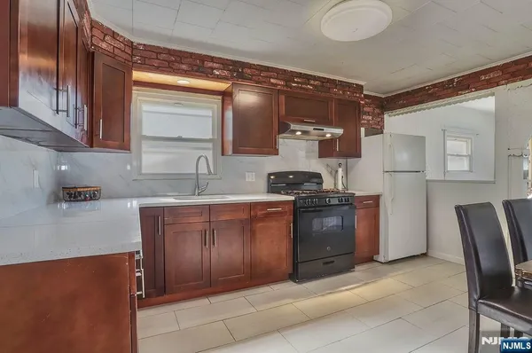 $525,000 | 27 Joseph Street, Moonachie, NJ 07074