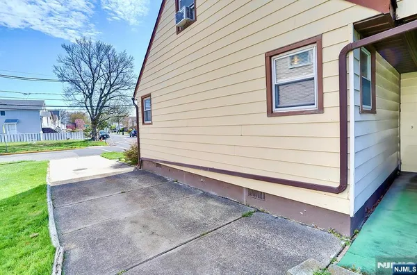 $525,000 | 27 Joseph Street, Moonachie, NJ 07074