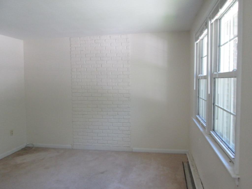 4 Pine Grove Road, Unit 4 Exeter, NH 03833 - Photo 2 of 8