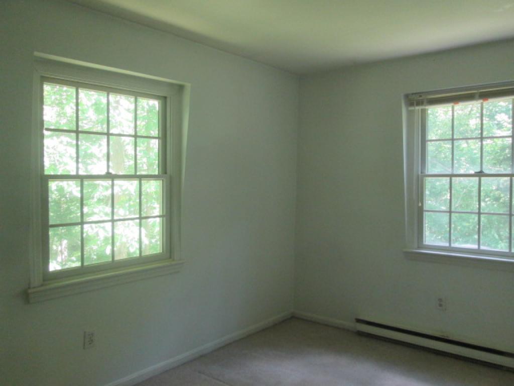 4 Pine Grove Road, Unit 4 Exeter, NH 03833 - Photo 6 of 8