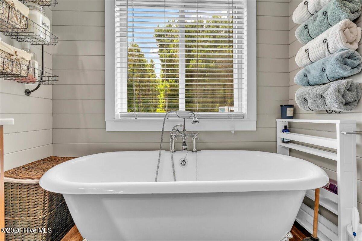 330 Lake Road Newport, NC 28570 - Photo 21 of 71