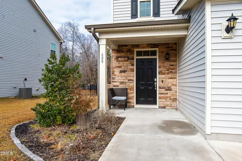 a view of a entrance to house