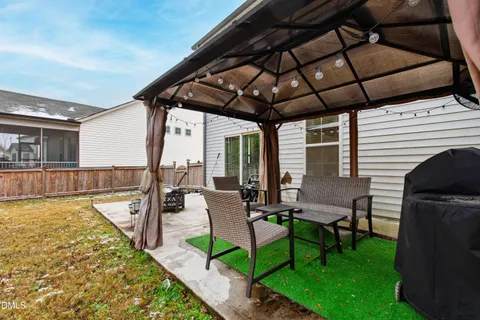 a view of an house with backyard space