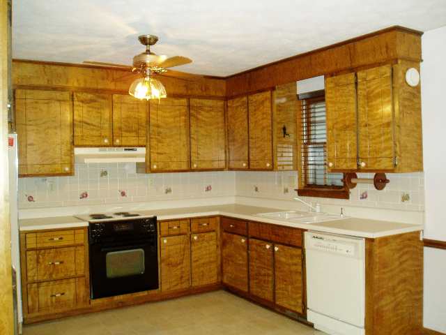 1036 West Duncan Road Greenville, SC 29617 - Photo 4 of 15 Gallery Image 4