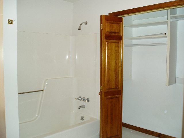 1036 West Duncan Road Greenville, SC 29617 - Photo 10 of 15 Gallery Image 10
