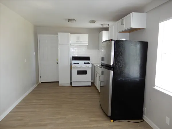 $1,000 | 3804 Lelia Street, Unit A, Houston, TX 77026