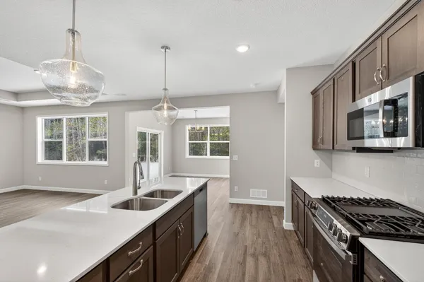 $449,900 | 1500 Victory Lane Northeast, Isanti, MN 55040