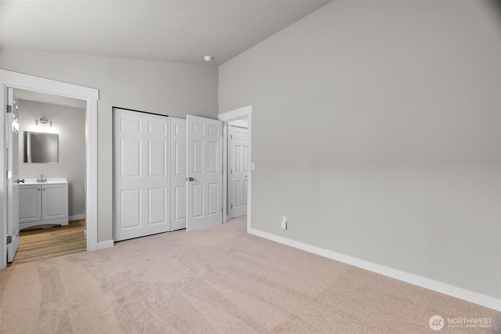 6301 Stockton Street Southeast, Unit 2 Lacey, WA 98513 - Photo 21 of 30