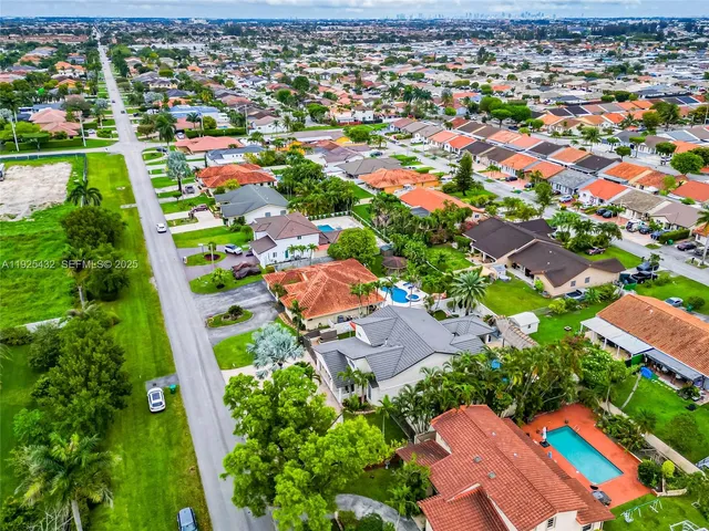$1,400,000 | 10298 Northwest 130th Street, Hialeah Gardens, FL 33018