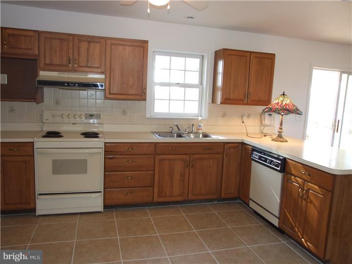 450 Calvary Road Nottingham, PA 19362 - Photo 9 of 21 Kitchen