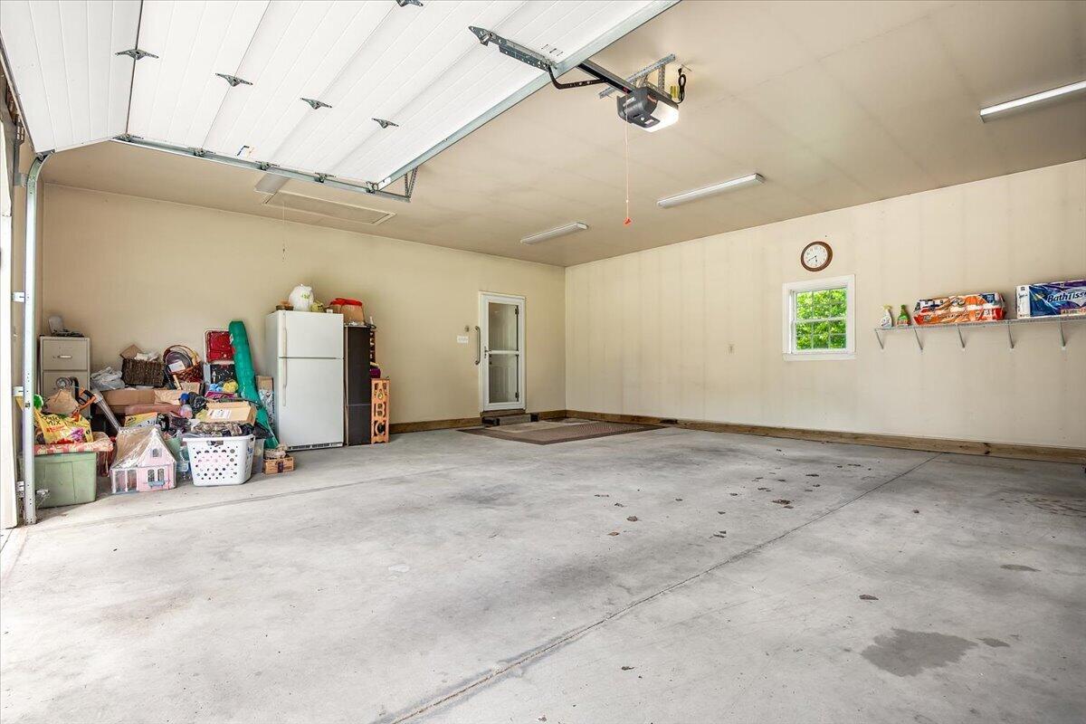 91 Earl Angel Road Corbin, KY 40701 - Photo 42 of 47 26-Garage