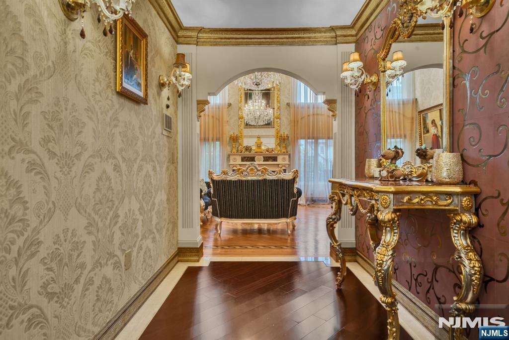 1088 Dearborn Road Fort Lee, NJ 07024 - Photo 19 of 49 Gallery Image 19
