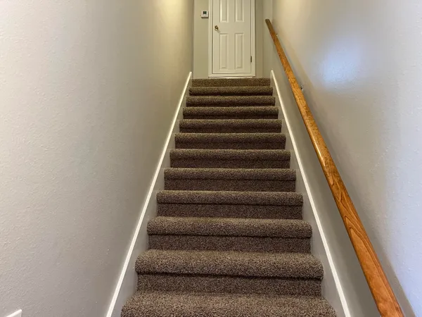 $1,195 | 224 Runnymeade Drive, Crestview, FL 32539