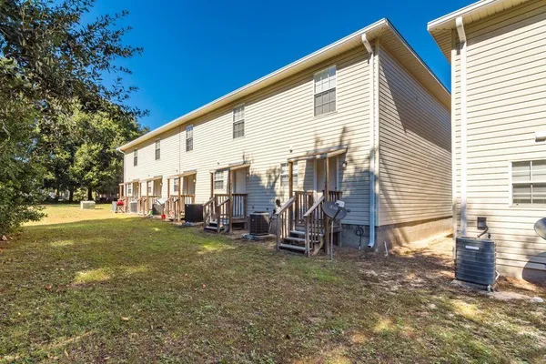 $1,195 | 224 Runnymeade Drive, Crestview, FL 32539