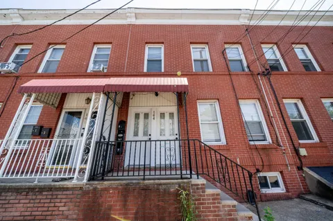$2,200 | 164 Orient Street, Unit 1, Bayonne, NJ 07002
