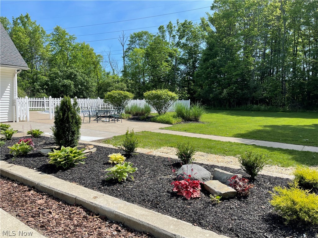 7609 Carter Road Northfield, OH 44067 - Photo 42 of 50 Beautiful island landscaping