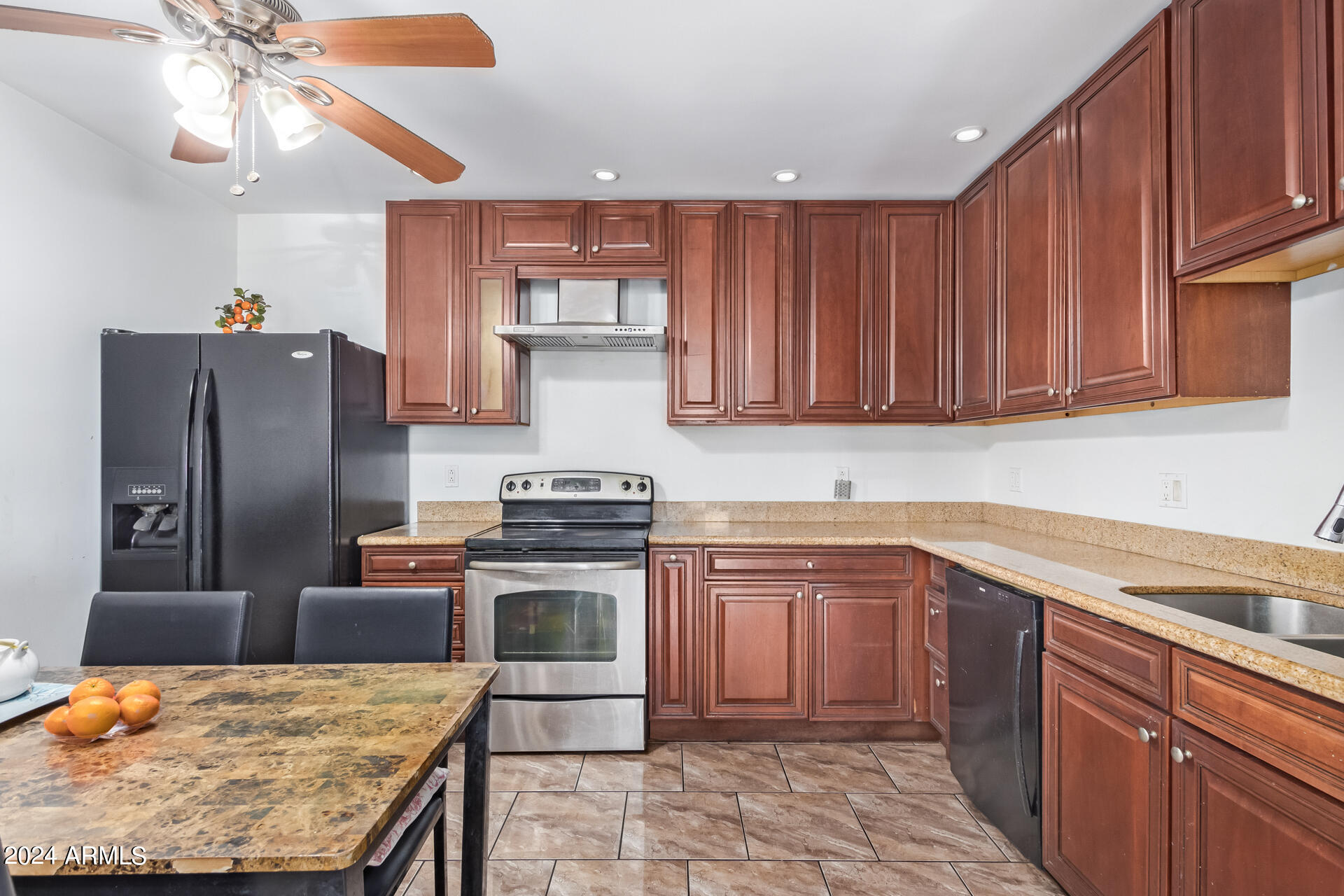830 South Dobson Road, Unit 1 Mesa, AZ 85202 - Photo 4 of 19 Kitchen