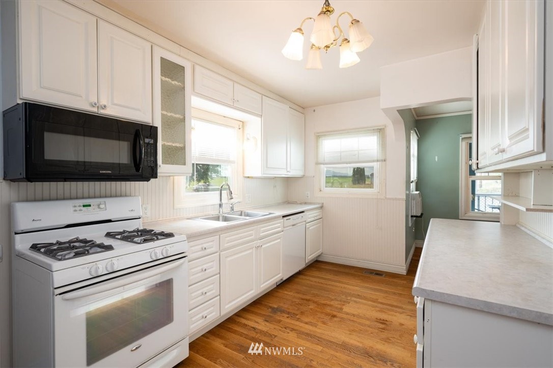 1808 Hampton Road Everson, WA 98247 - Photo 9 of 27