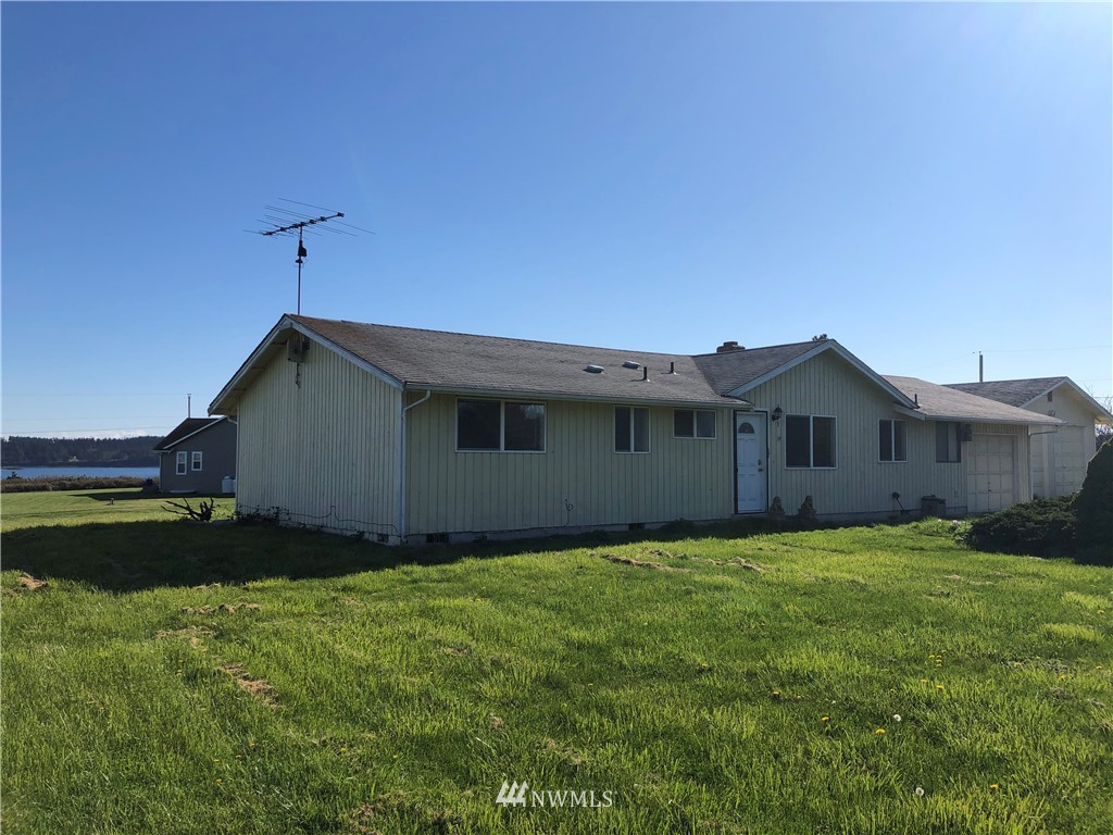 780 North Holbrook Road Oak Harbor, WA 98277 - Photo 3 of 39 Gallery Image 3
