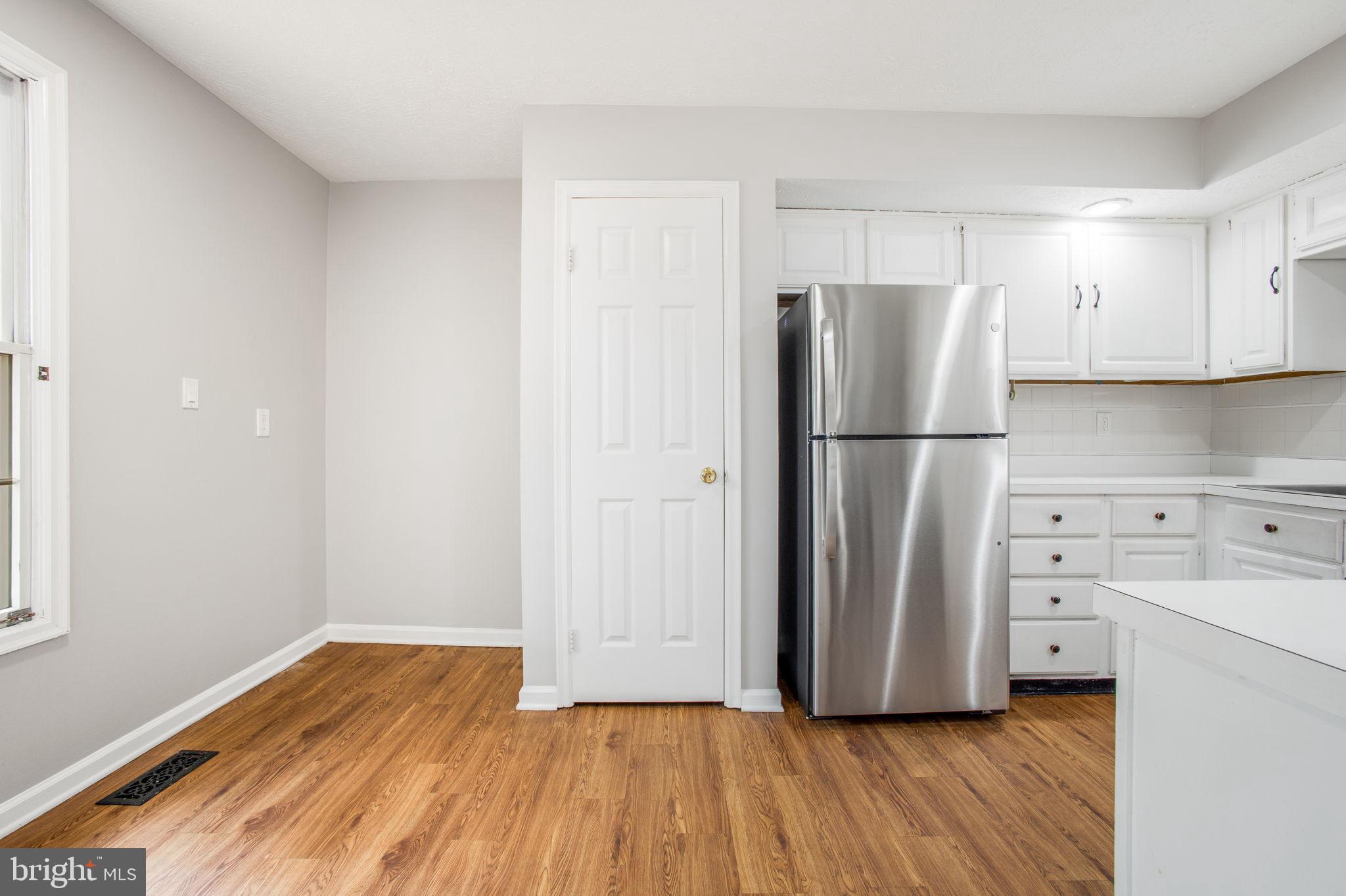 2102 Commissary Circle Odenton, MD 21113 - Photo 16 of 54
