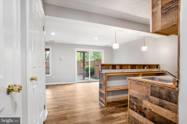 $427,500 | 2102 Commissary Circle, Odenton, MD 21113