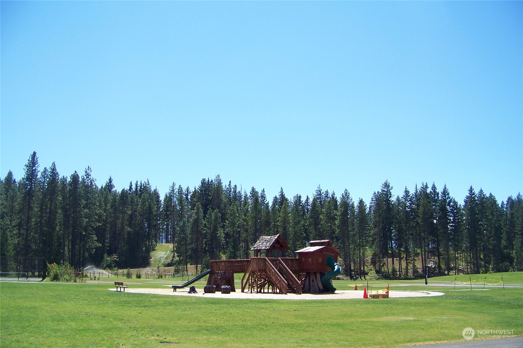 961 Larkspur Loop Cle Elum, WA 98922 - Photo 12 of 17 a view of a park