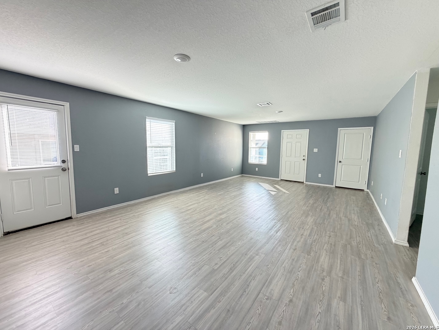 7010 Solar Ridge San Antonio, TX 78252 - Photo 4 of 19