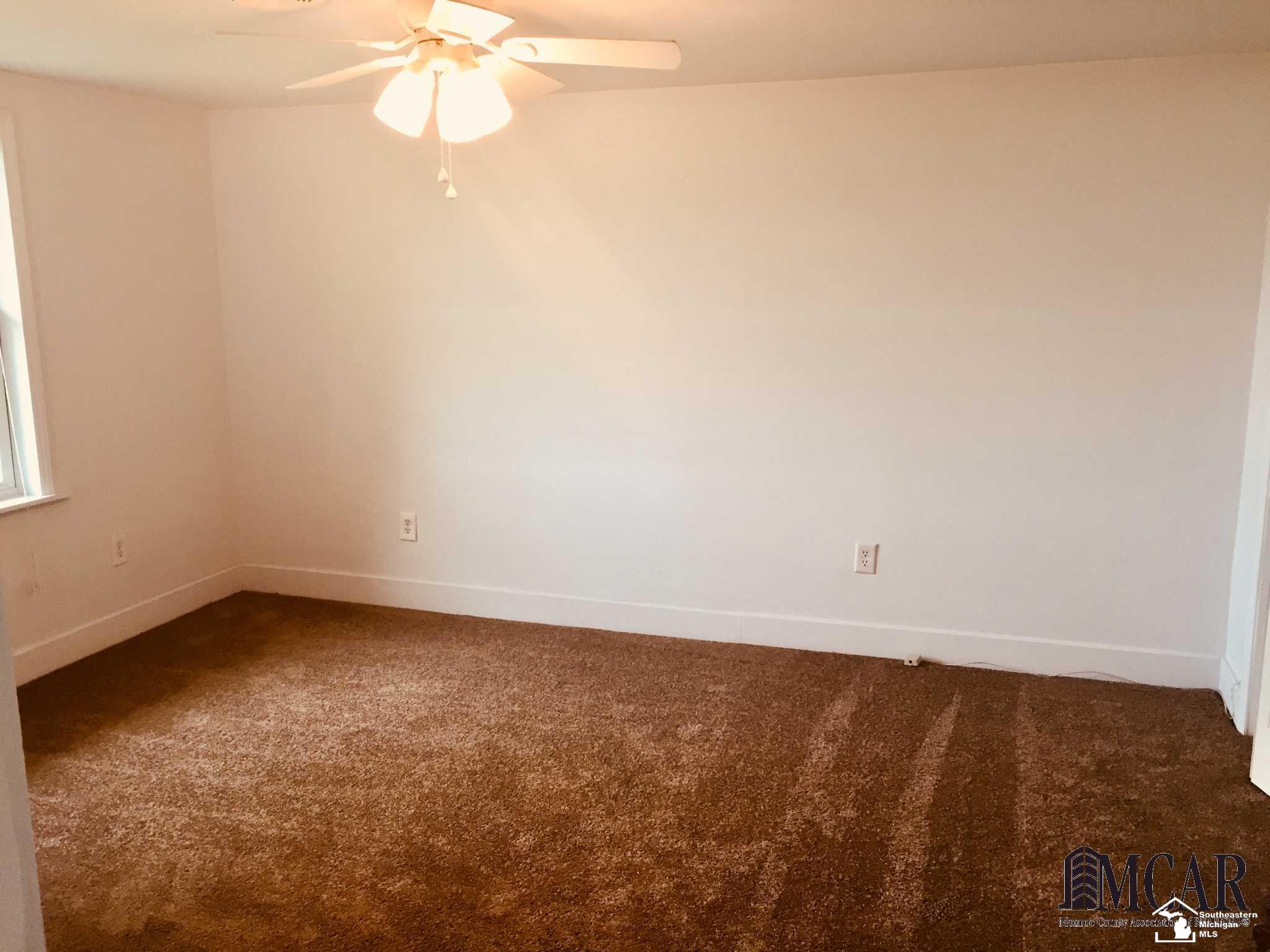 7022 Star Lane Road Newport, MI 48166 - Photo 13 of 21 21460530-12.JPG