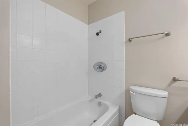 $337,900 | 98-1030 Moanalua Road, Unit 5201, Aiea, HI 96701
