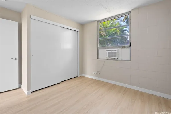 $337,900 | 98-1030 Moanalua Road, Unit 5201, Aiea, HI 96701