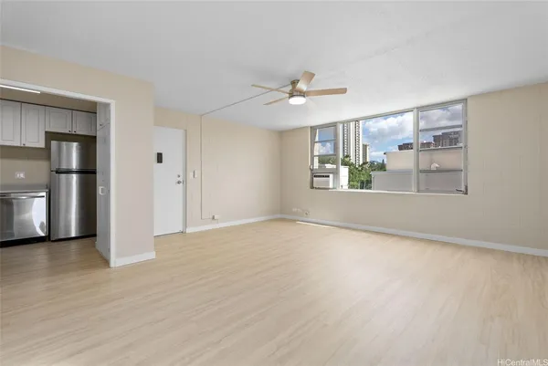$337,900 | 98-1030 Moanalua Road, Unit 5201, Aiea, HI 96701
