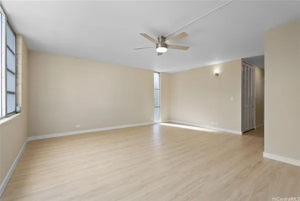 $337,900 | 98-1030 Moanalua Road, Unit 5201, Aiea, HI 96701