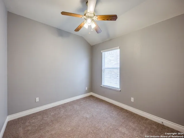 $2,500 | 129 Aberdeen, Boerne, TX 78015